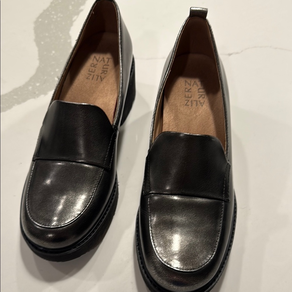 Naturalizer Women's Bronze Loafers